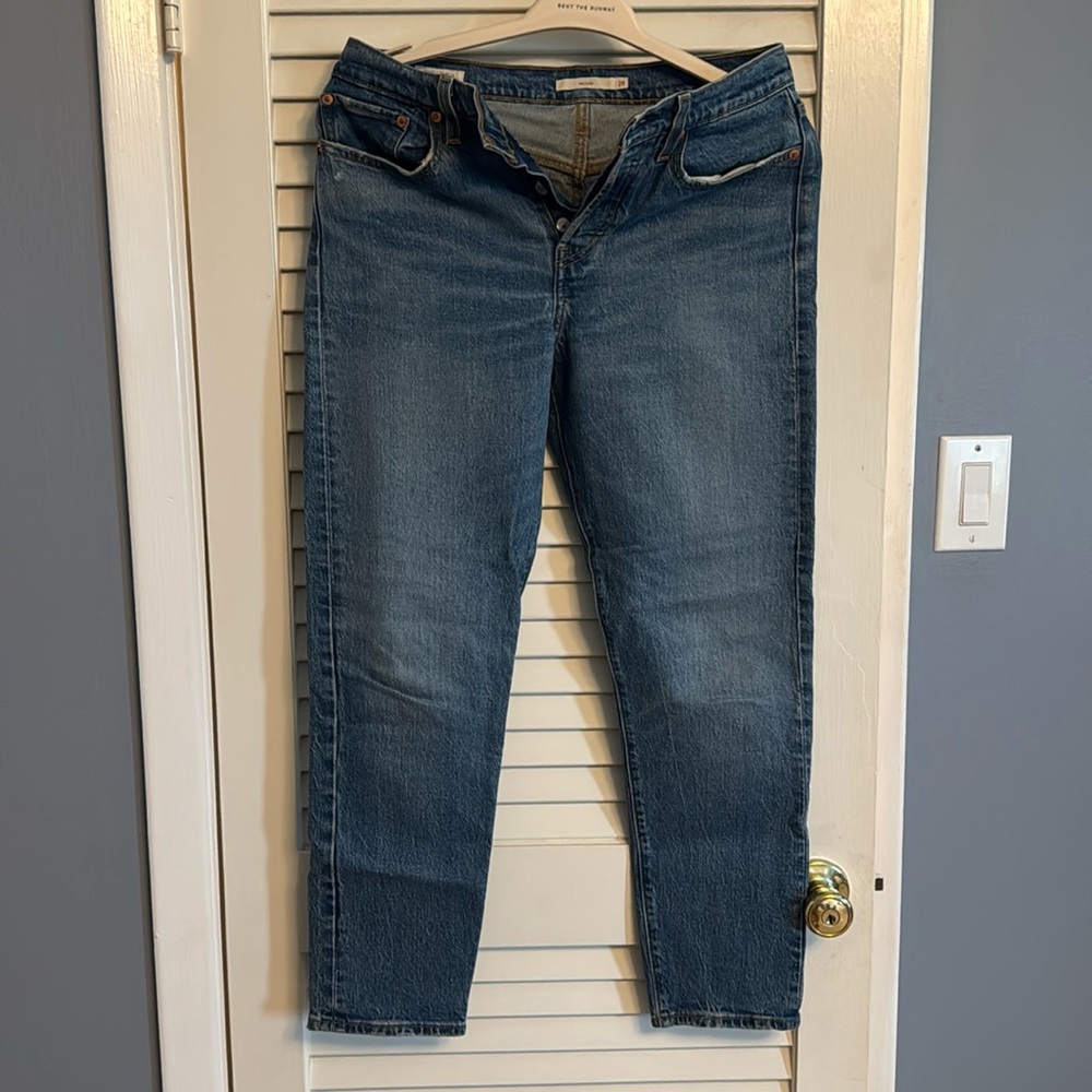 LEVIS® PREMIUM denim.